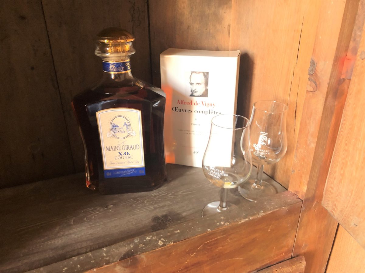 Alfred de Vigny son oeuvre littéraire et le cognac produit sur son ancien domaine du Maine Giraud