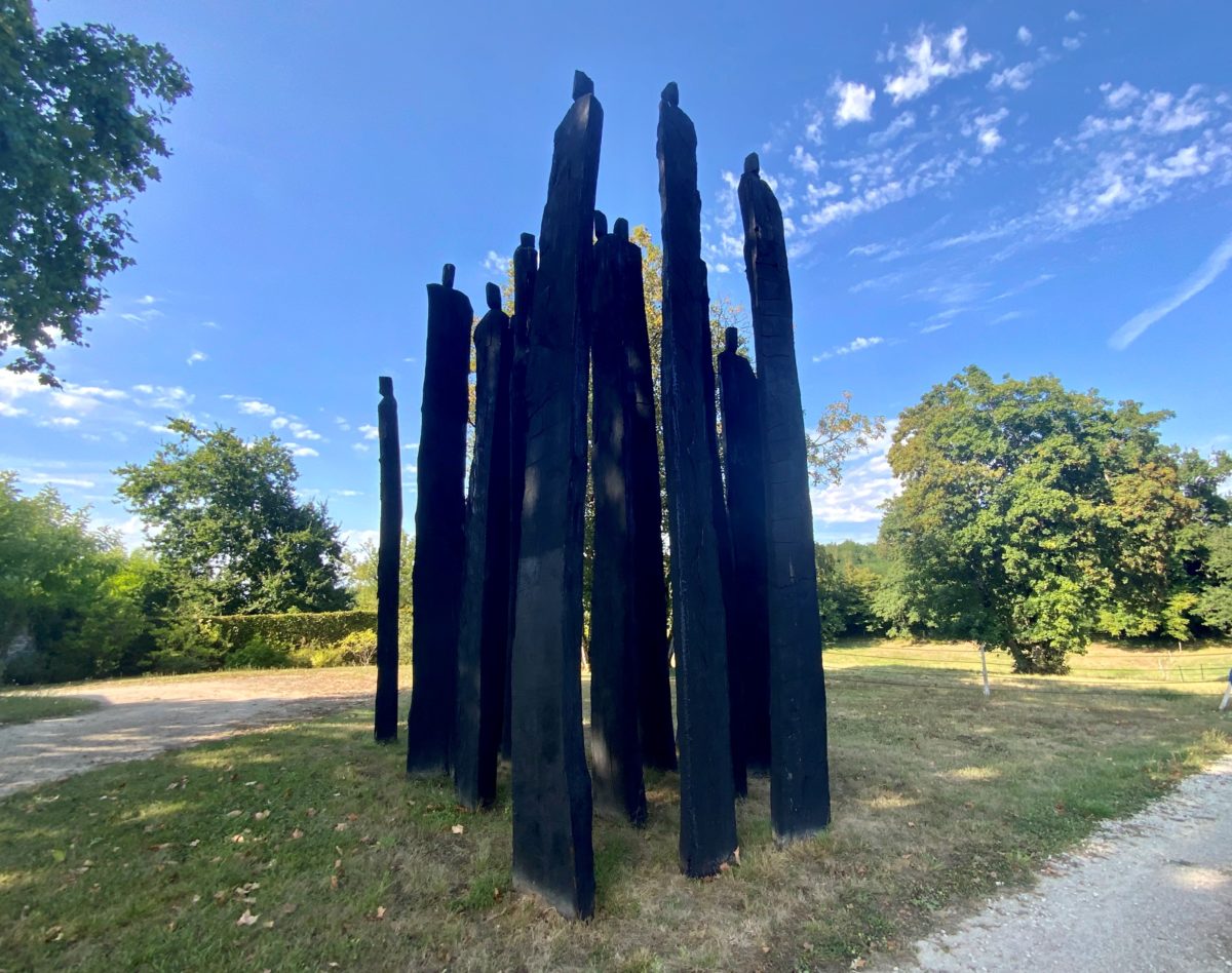 le pré de l'entre deux, sculptures monumentales issus des bois déracinés par la tempête de 1999