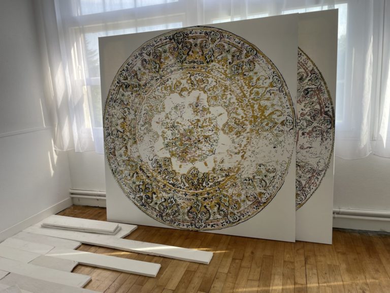 une toile réalisée à partir d'un tapis transformé en tampon