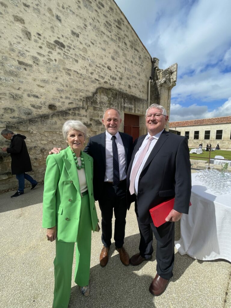 Nicole Roy, vice présidente culture et patrimoine de Grand Cognac, Jérôme Sourisseau, Président de Grand Cognac, Jacques Delias, Maire de Bouteville